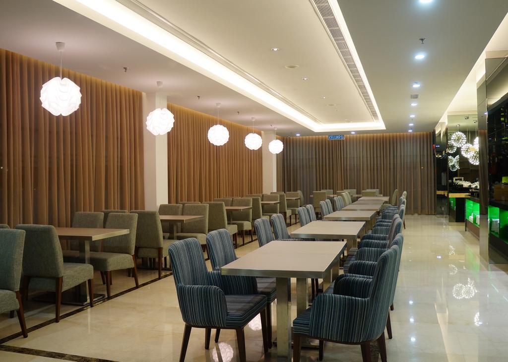 Greens Hotel & Suites Bintulu Eksteriør billede
