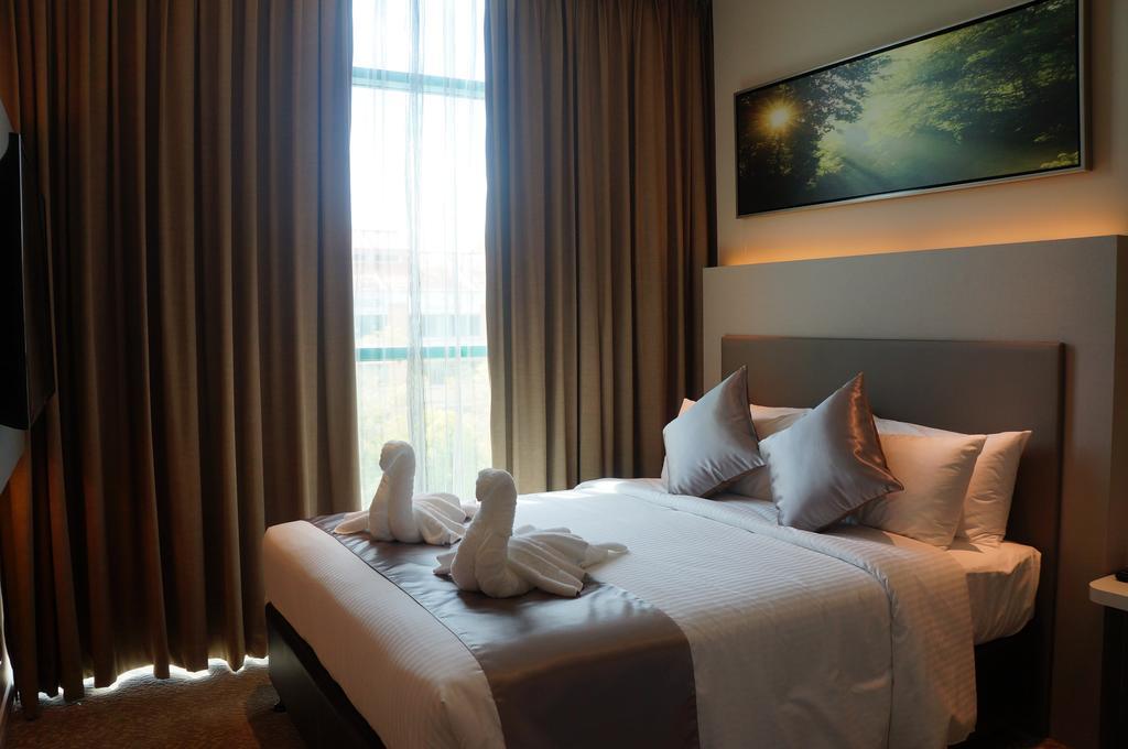 Greens Hotel & Suites Bintulu Eksteriør billede