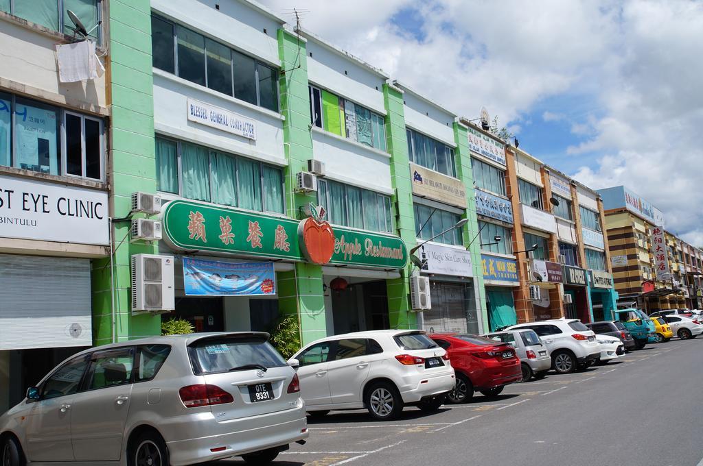 Greens Hotel & Suites Bintulu Eksteriør billede