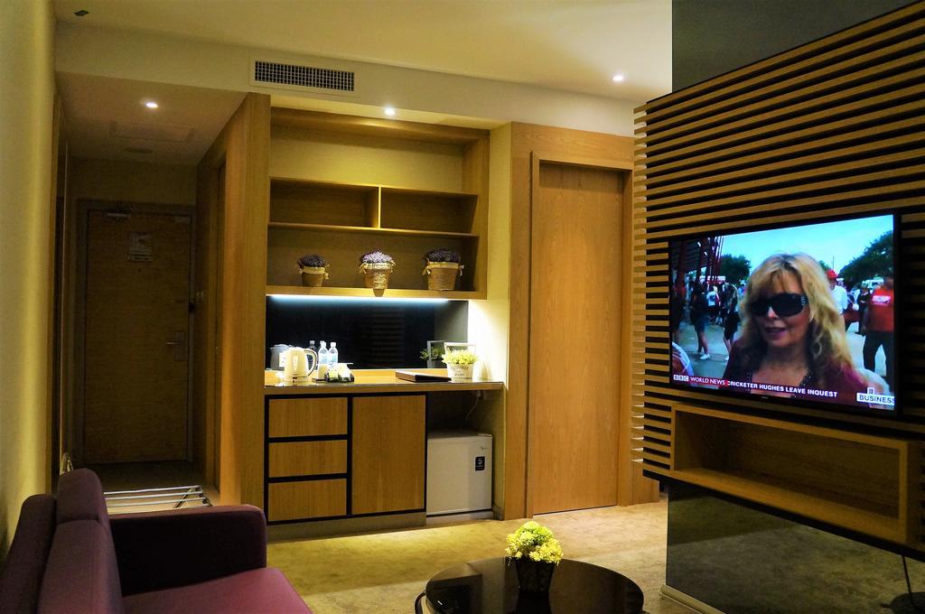 Greens Hotel & Suites Bintulu Eksteriør billede